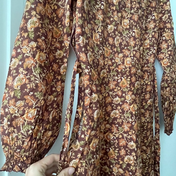 Doen Milana Dress in Mulberry Vine Floral - Picture 3 of 5